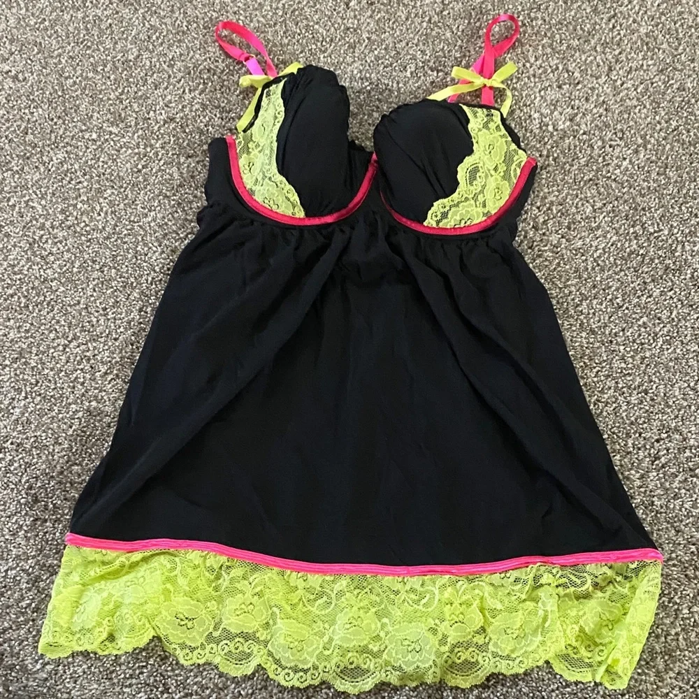 💚 3/$15 Cacique Black Chemise with Neon Yellow Lace & Hot Pink Trim L